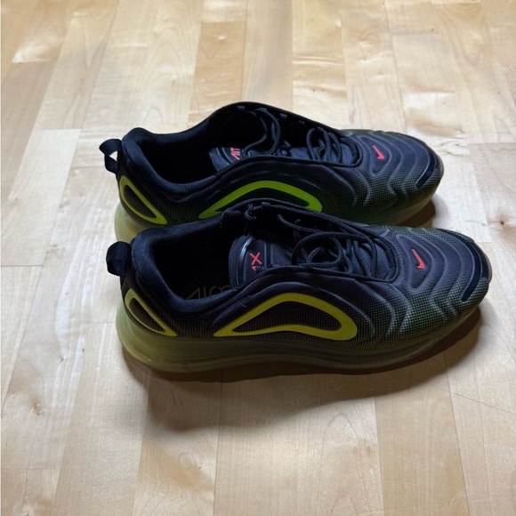 Nike Air Max 720 Black Crimson Volt Neon AO2924-008 Men’s Size 13 Retro Future - Picture 1 of 5